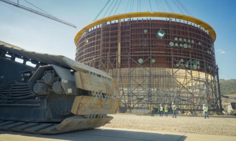 Λεφτά υπάρχουν! Η Τουρκία "τσεπώνει" 800 εκατ. δολάρια κι από την Ρωσία για το Ακούγιου μετά την στήριξη από Ιταλούς & Ισπανούς